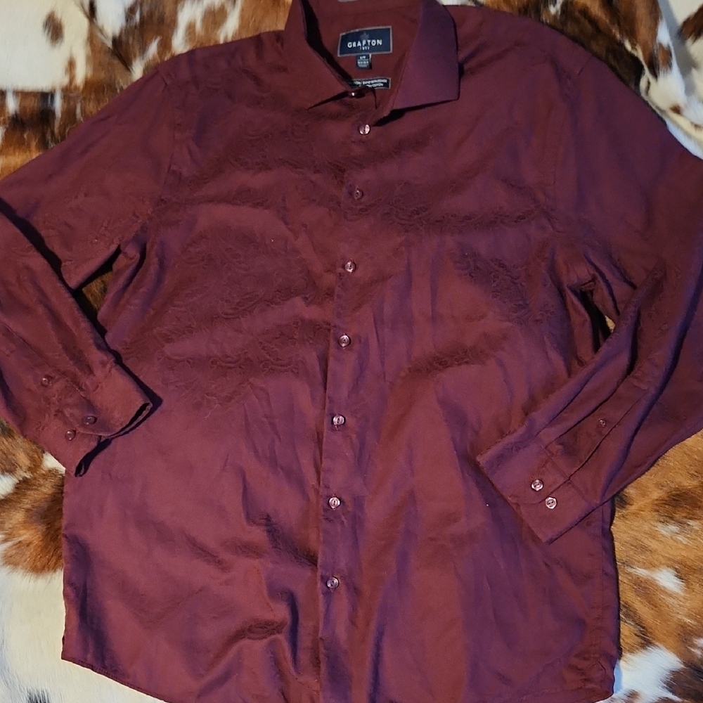 Grafton Burgundy Button-Up Shirt Sz LG 32/33